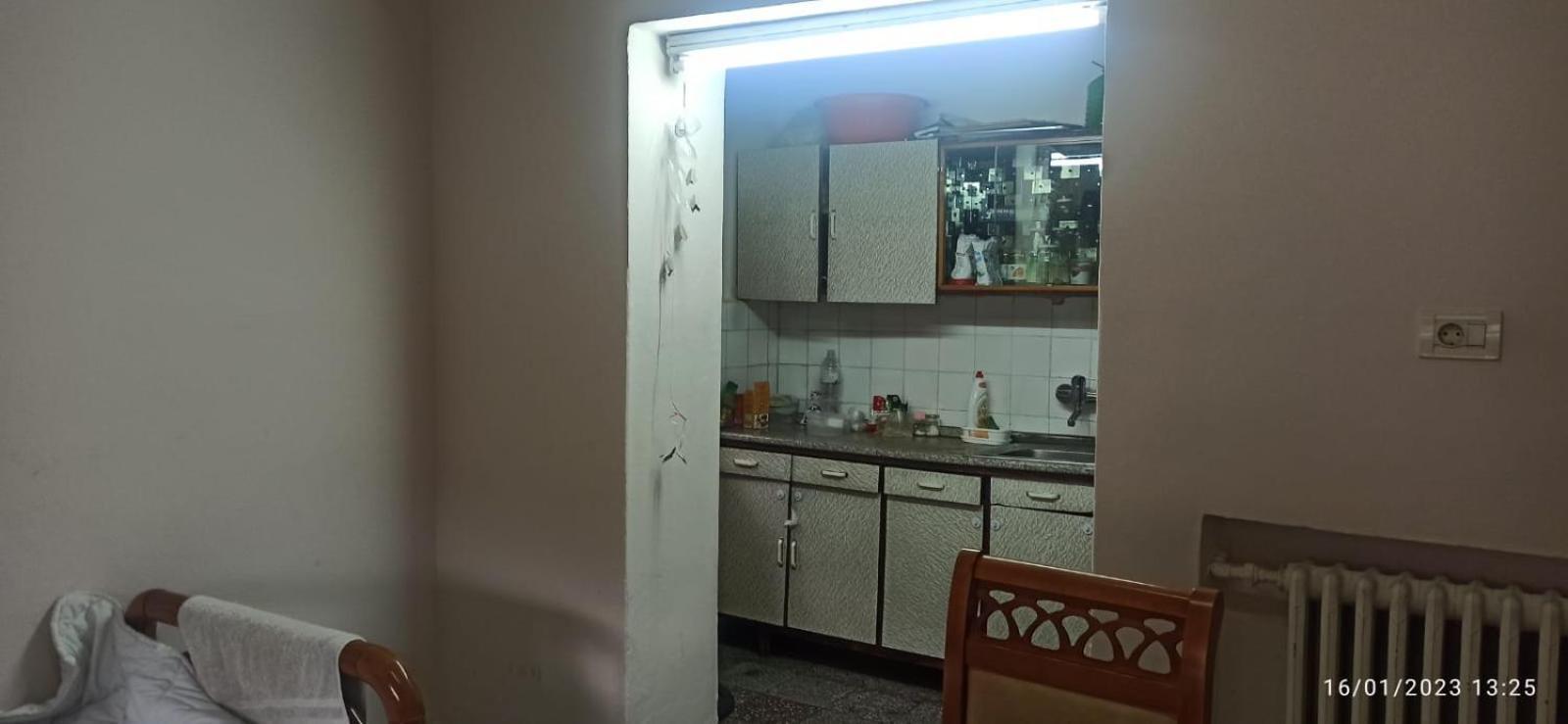 Royal 3 Hostel ティラナ エクステリア 写真